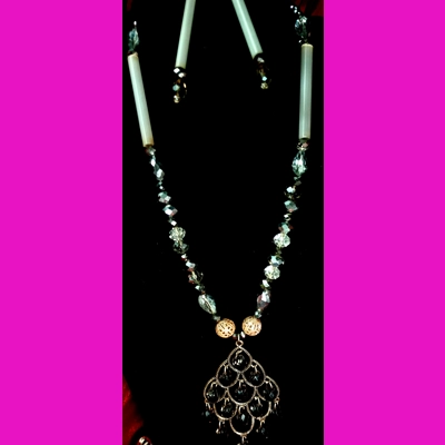 16"  14 Grey Glass Teardrops