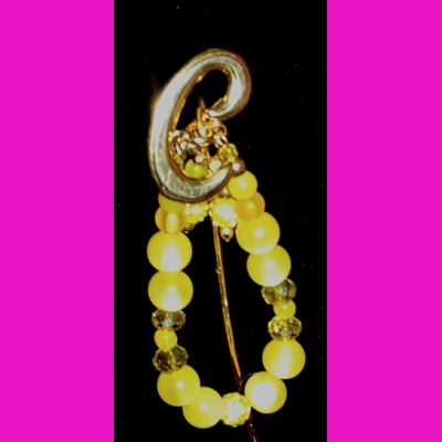 7" Yellow Glass Bracelet