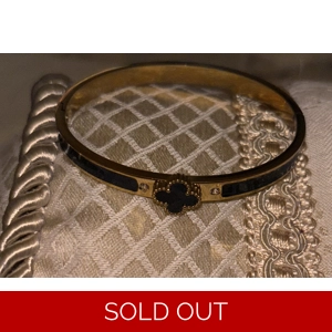 Black Clover Crystal Bangle