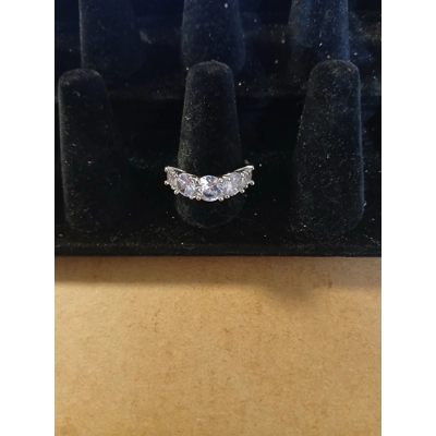 Ring With 5 Diamonds