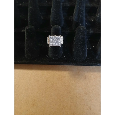 Uloveido Square Cluster Ring