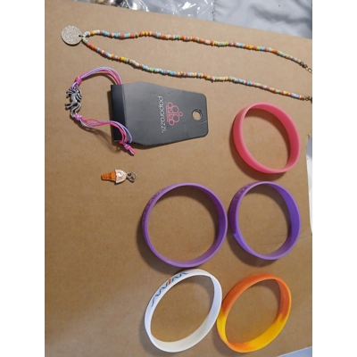 Lot of jewelry/accessories for Girls