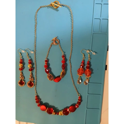 Red Jewlery Set
