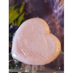 A Romance bath bomb