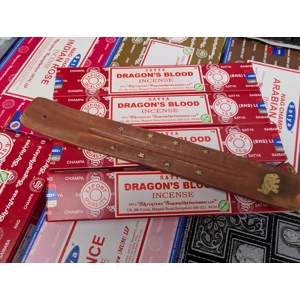 4 Packs of Satya 15g Dragons Blood Incense plus 1 holder