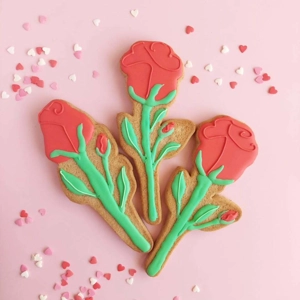 Elegant Long-Stemmed Rose Cookies