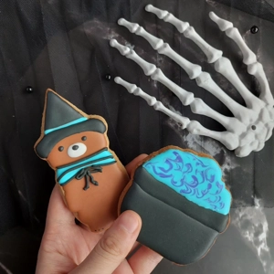 Witchy Bear & Bubbling Cauldron Cookies