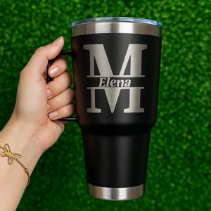 Vaso Térmico con Agarre 30oz – Nombre Personalizado Grabado Láser