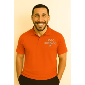 Tipo Polo hombre Dry Fit color naranja Logo Bordado