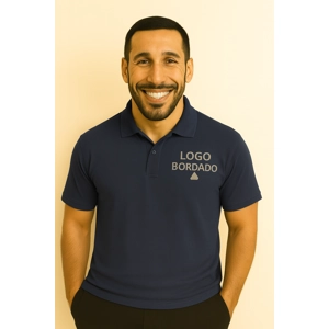Tipo Polo hombre Dry Fit color azul navy Logo Bordado