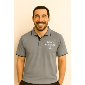 Tipo Polo hombre Waf Fit color gris Logo Bordado