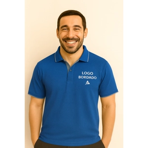 Tipo Polo hombre Waf Fit color azul rey Logo Bordado
