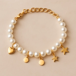 Pulseira de Pérolas com Charms