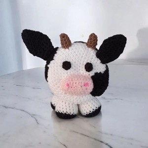 Hand Crocheted Cow Toilet Paper Cover: Farmhouse Bathroom Decor