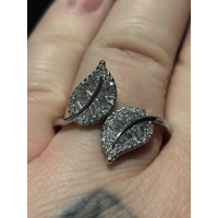 Sterling Silver Zircon Leaf Ring