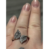 Sterling Silver Zircon Leaf Ring