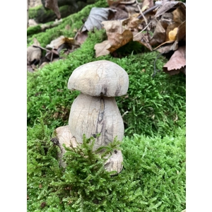 Stubby spore sprout: mushroom sculpture