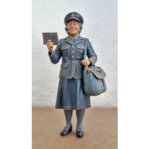Post Woman Figure 16mm Scale