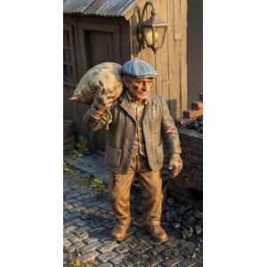 Coal Yard Worker 16mm Scale