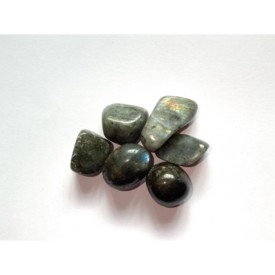 Labradorite polished tumble stone