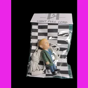 Mod Figure Light Pull