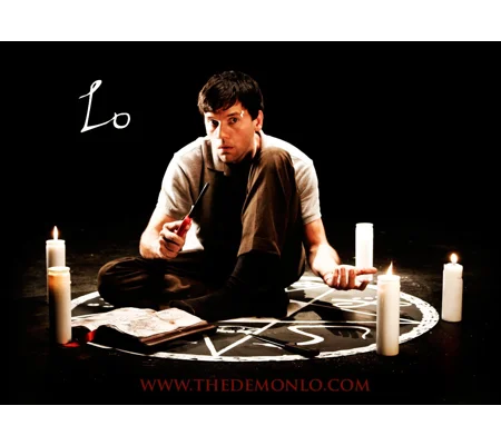 Lo (2009)