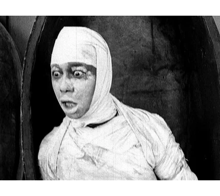 Mercy The Mummy Mumbles (1918)