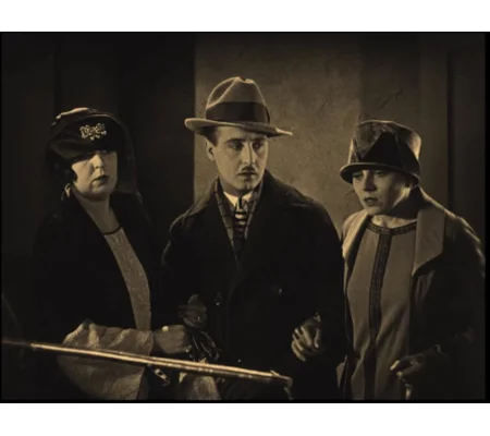 Paths To Paradise (1925)