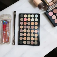 SwaggdOutDiva SexyInRed Eyeshadow Kit