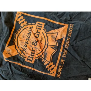Harrison Bar & Grill Shirt size Small