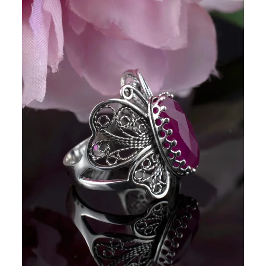 Filigree Art Ruby Corundum Gemstone Butterfly Design Women Silver Cocktail Ring