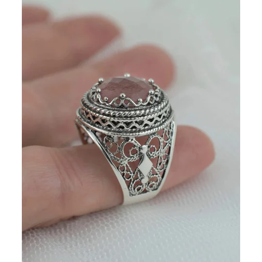 Filigree Art Cherry Quartz Gemstone Women Silver Bold Ring