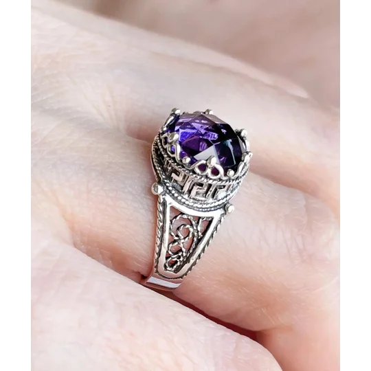 Greek Key Pattern Filigree Art Amethyst Gemstone Women Silver Cocktail Ring
