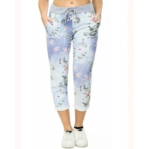 Light Wash 3/4 Floral Capri Trouser