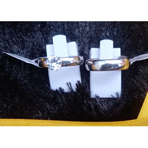 Zirconia Solitaire Wedding Ring Set