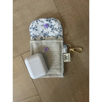 AirPod case beige