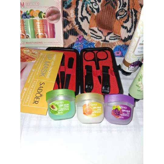 TIGER MAKEUP BAG -1 avail