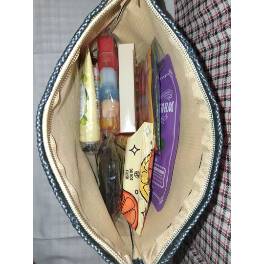 RAMEN CAT MAKEUP BAG