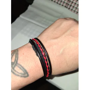 ADJUSTABLE PLEATHER BRACELETS - 1  each avail