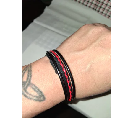 ADJUSTABLE PLEATHER BRACELETS - 1 each avail