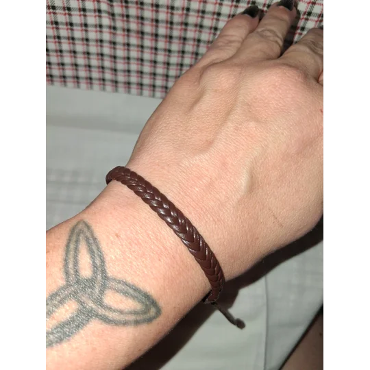 ADJUSTABLE PLEATHER BRACELETS - 1 each avail