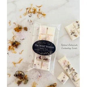 The Wild Woman, Dahlia Noir Snap Bar