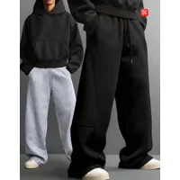 RELAXED FIT - Black