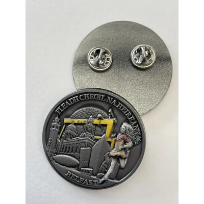 Fleadh dancer pin badge