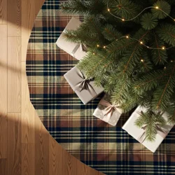 Brown & Black Plaid Tree Skirt | Rustic Homespun Christmas