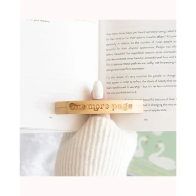 Book Worm Thumb Page Holder