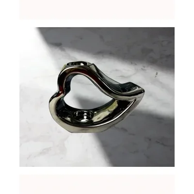 Silver Ceramic Sleepy Open Heart Romeo Oil Burner
