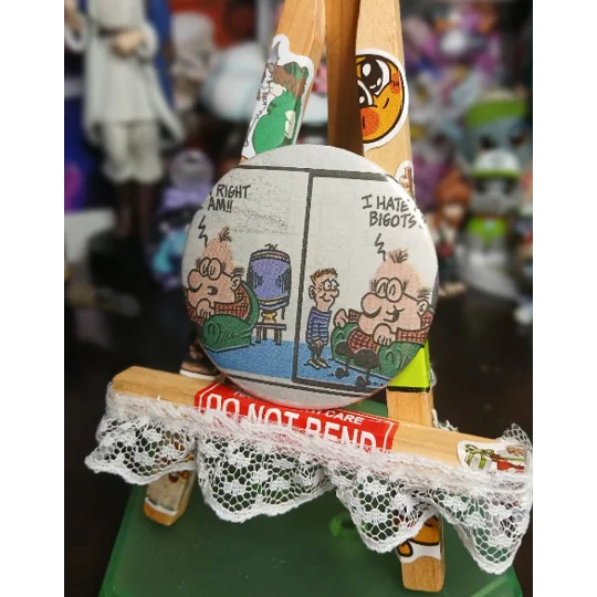 No Bigot Button 58mm