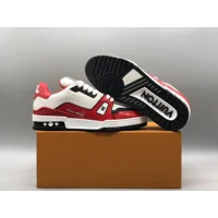 1AIWI9 LV Trainer Sneaker