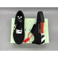 Off-White Vulc Low Top White | Black